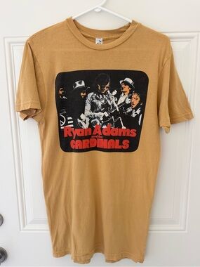 RYAN ADAMS and the CARDINALS ‘group photo’ yellow retro concert tee band tee S